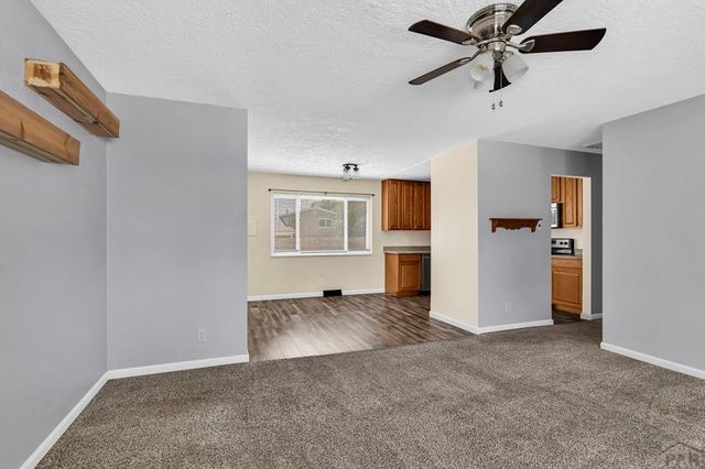 3720 Hollybrook Lane, Pueblo, CO 81005