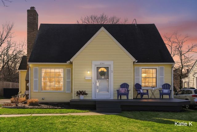 2344 Burchard Street, East Grand Rapids, MI 49506