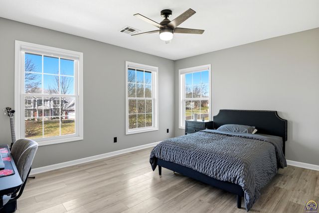 6140 SW South Pointe DR, Auburn, KS 66402