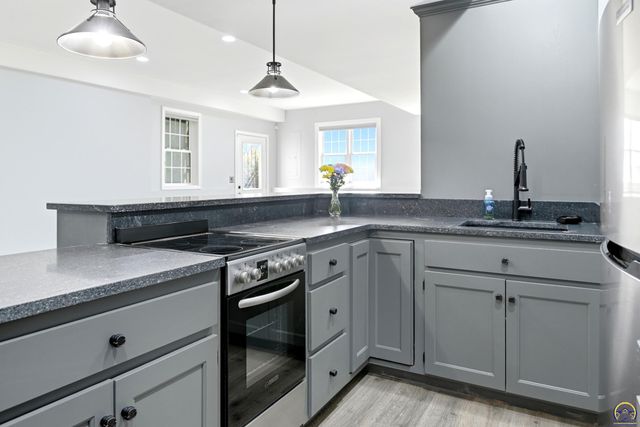 6140 SW South Pointe DR, Auburn, KS 66402