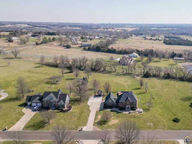 6140 SW South Pointe DR, Auburn, KS 66402