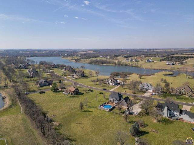 6140 SW South Pointe DR, Auburn, KS 66402