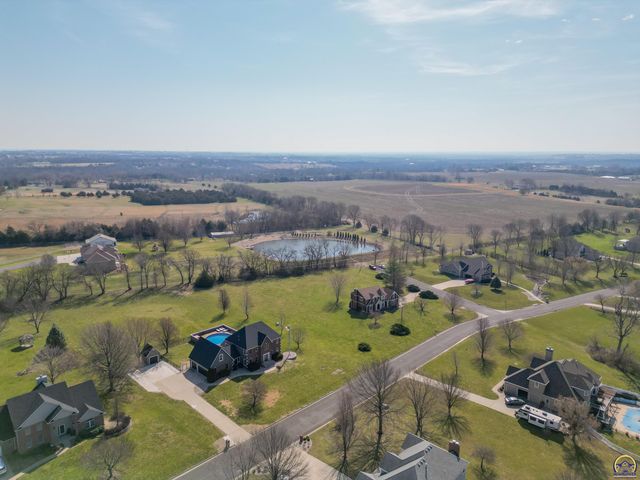 6140 SW South Pointe DR, Auburn, KS 66402