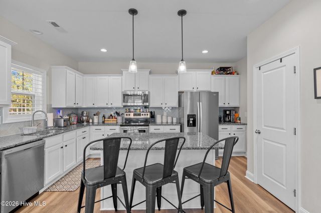 451 Gretchen Road, West End, NC 27376