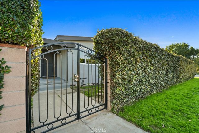 223 N Lark Ellen, West Covina, CA 91791
