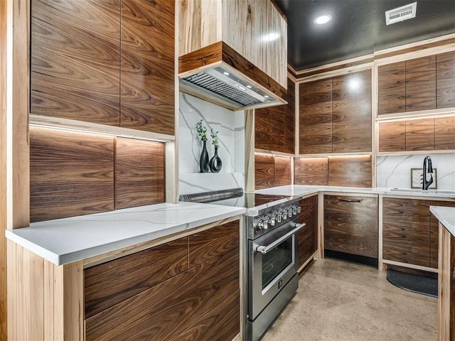 15850 N Henry Drive, Luther, OK 73054