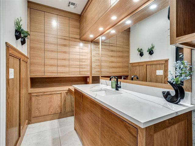 15850 N Henry Drive, Luther, OK 73054