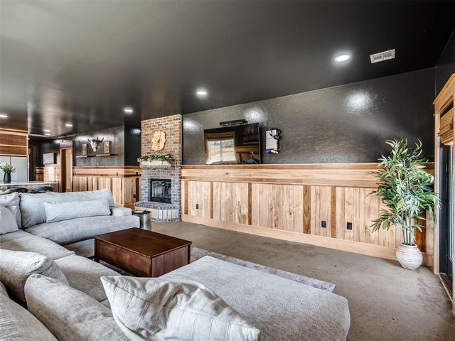 15850 N Henry Drive, Luther, OK 73054