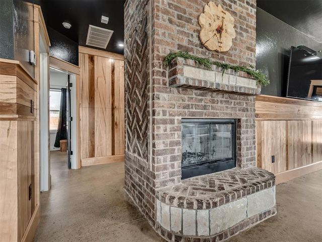 15850 N Henry Drive, Luther, OK 73054