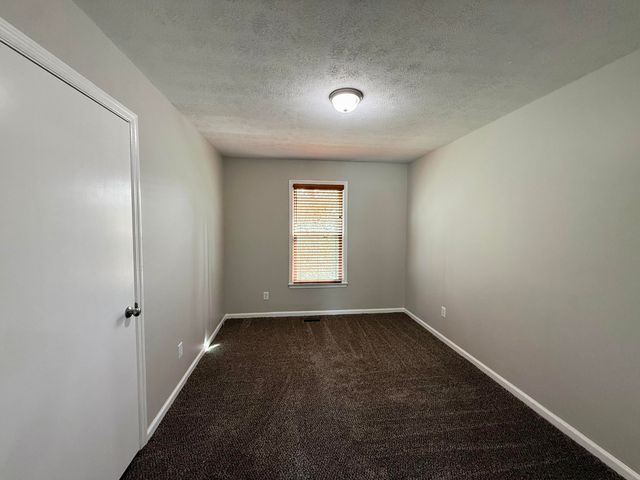 300 N 6th Street, Danville, KY 40422