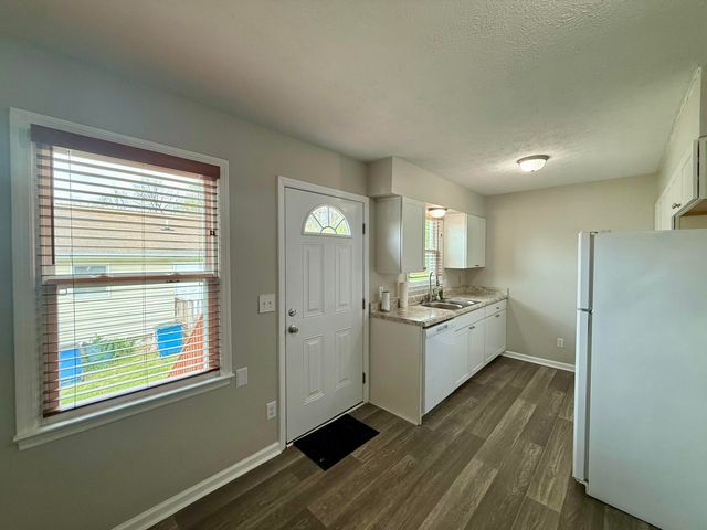 300 N 6th Street, Danville, KY 40422