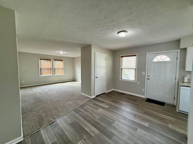 300 N 6th Street, Danville, KY 40422