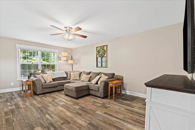 3210 Crow Road NE, Dalton, GA 30721