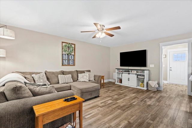 3210 Crow Road NE, Dalton, GA 30721