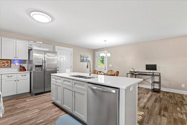 3210 Crow Road NE, Dalton, GA 30721