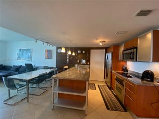 185 SW 7th Street 1607, Miami, FL 33130