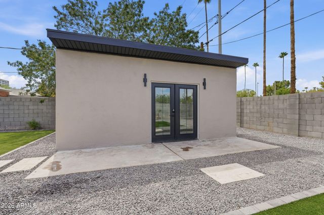 1238 E ALMERIA Road, Phoenix, AZ 85006