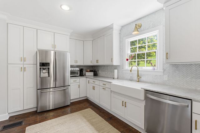 1084 Lynnwood Blvd, Nashville, TN 37215