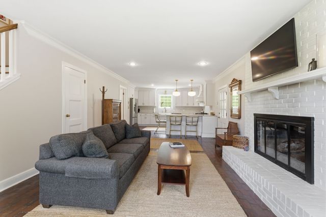 1084 Lynnwood Blvd, Nashville, TN 37215