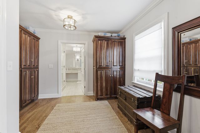 1084 Lynnwood Blvd, Nashville, TN 37215