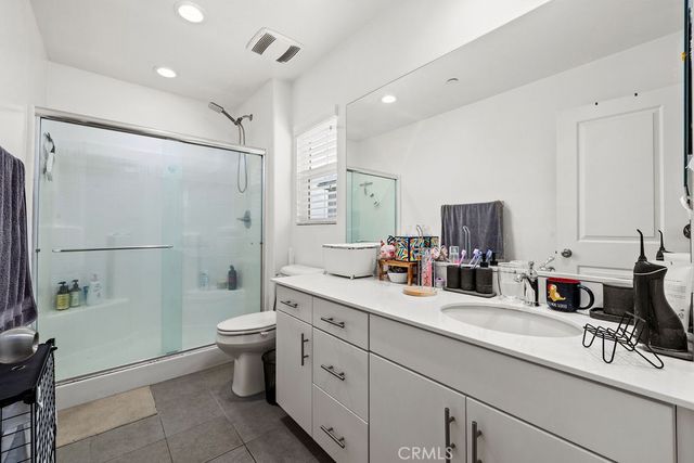 3933 Iron Mountain, Jurupa Valley, CA 92509