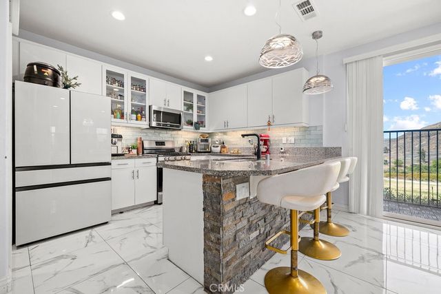3933 Iron Mountain, Jurupa Valley, CA 92509