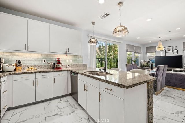 3933 Iron Mountain, Jurupa Valley, CA 92509