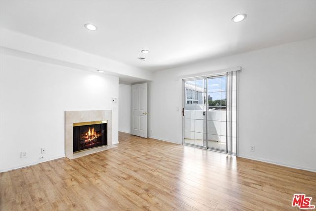 1338 Yale Street D, Santa Monica, CA 90404