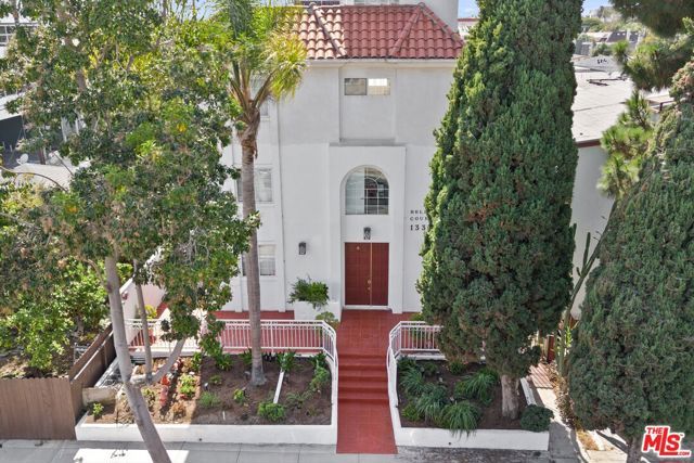 1338 Yale Street D, Santa Monica, CA 90404