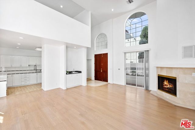 1338 Yale Street D, Santa Monica, CA 90404