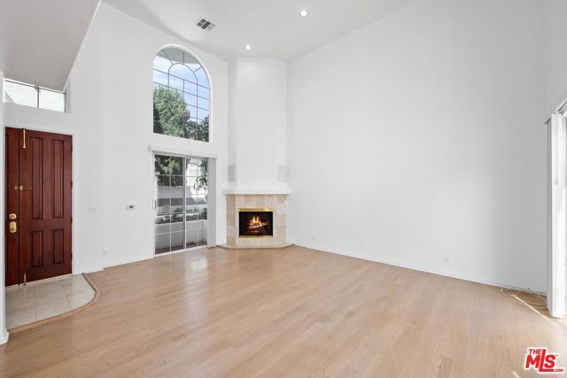 1338 Yale Street D, Santa Monica, CA 90404