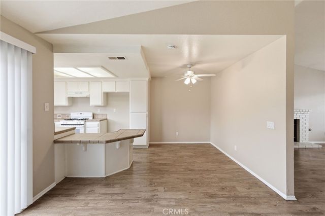 43941 Maria, Lancaster, CA 93535