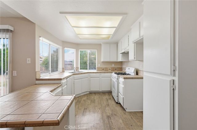 43941 Maria, Lancaster, CA 93535