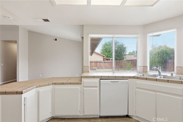 43941 Maria, Lancaster, CA 93535