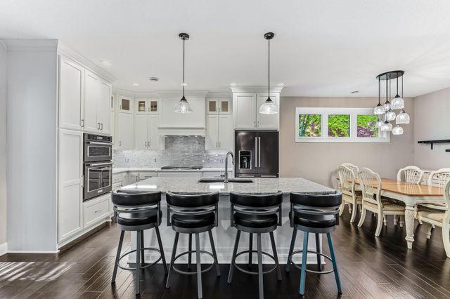 15563 Drake Circle NW, Prior Lake, MN 55372