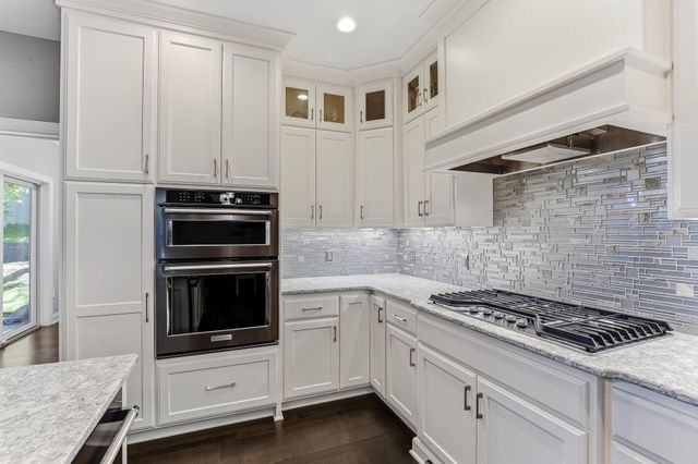 15563 Drake Circle NW, Prior Lake, MN 55372