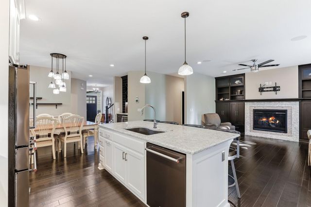 15563 Drake Circle NW, Prior Lake, MN 55372