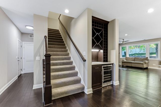 15563 Drake Circle NW, Prior Lake, MN 55372