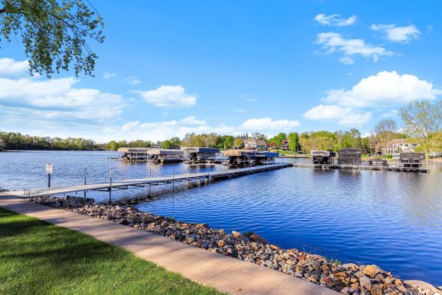 15563 Drake Circle NW, Prior Lake, MN 55372