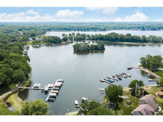 15563 Drake Circle NW, Prior Lake, MN 55372