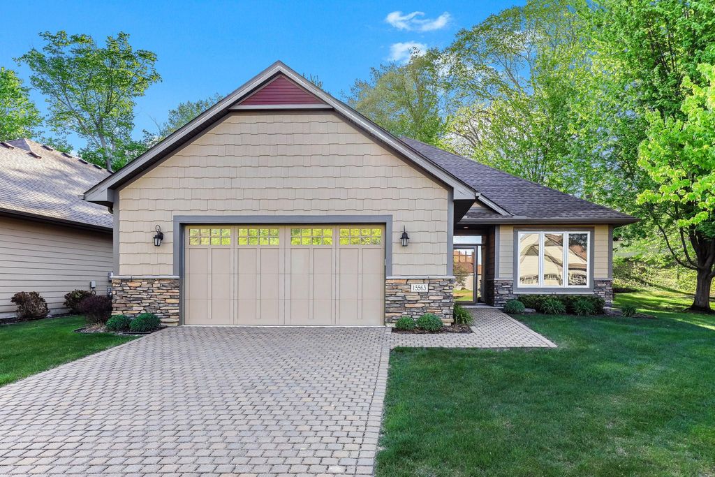15563 Drake Circle NW, Prior Lake, MN 55372