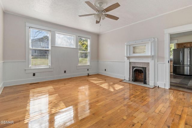 309 Englewood Avenue, Englewood, TN 37329