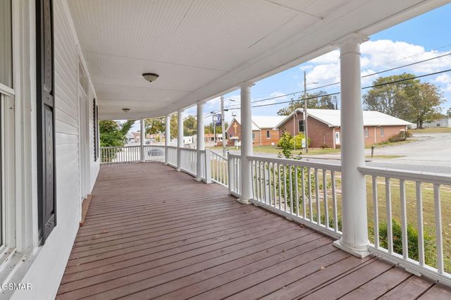 309 Englewood Avenue, Englewood, TN 37329