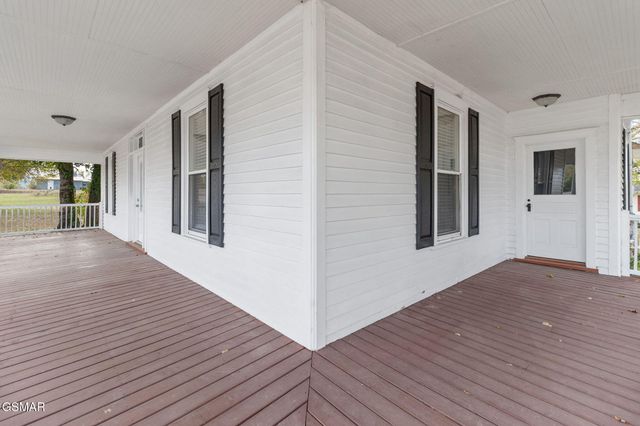 309 Englewood Avenue, Englewood, TN 37329