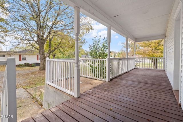 309 Englewood Avenue, Englewood, TN 37329