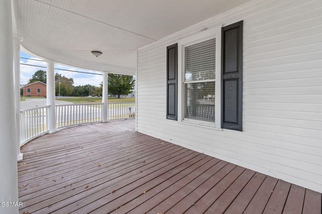 309 Englewood Avenue, Englewood, TN 37329