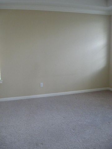 12704 Venice LN, Austin, TX 78750