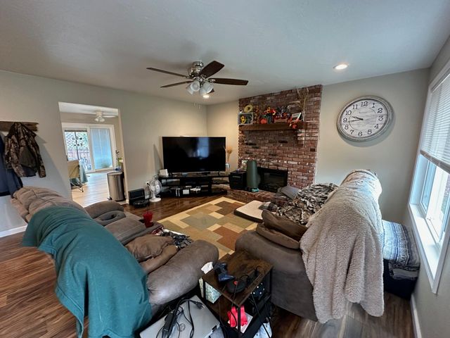 398-400 E Jewett Place, Springfield, MO 65807