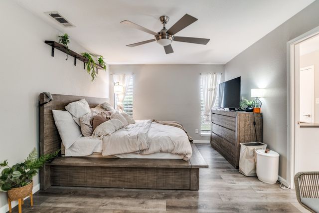 7214 Ridgeview Drive, Rowlett, TX 75089