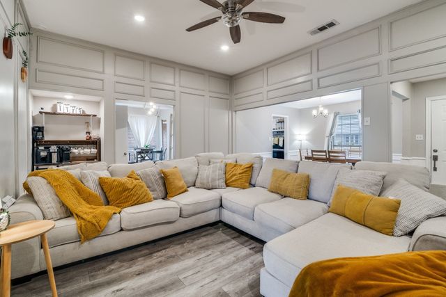 7214 Ridgeview Drive, Rowlett, TX 75089